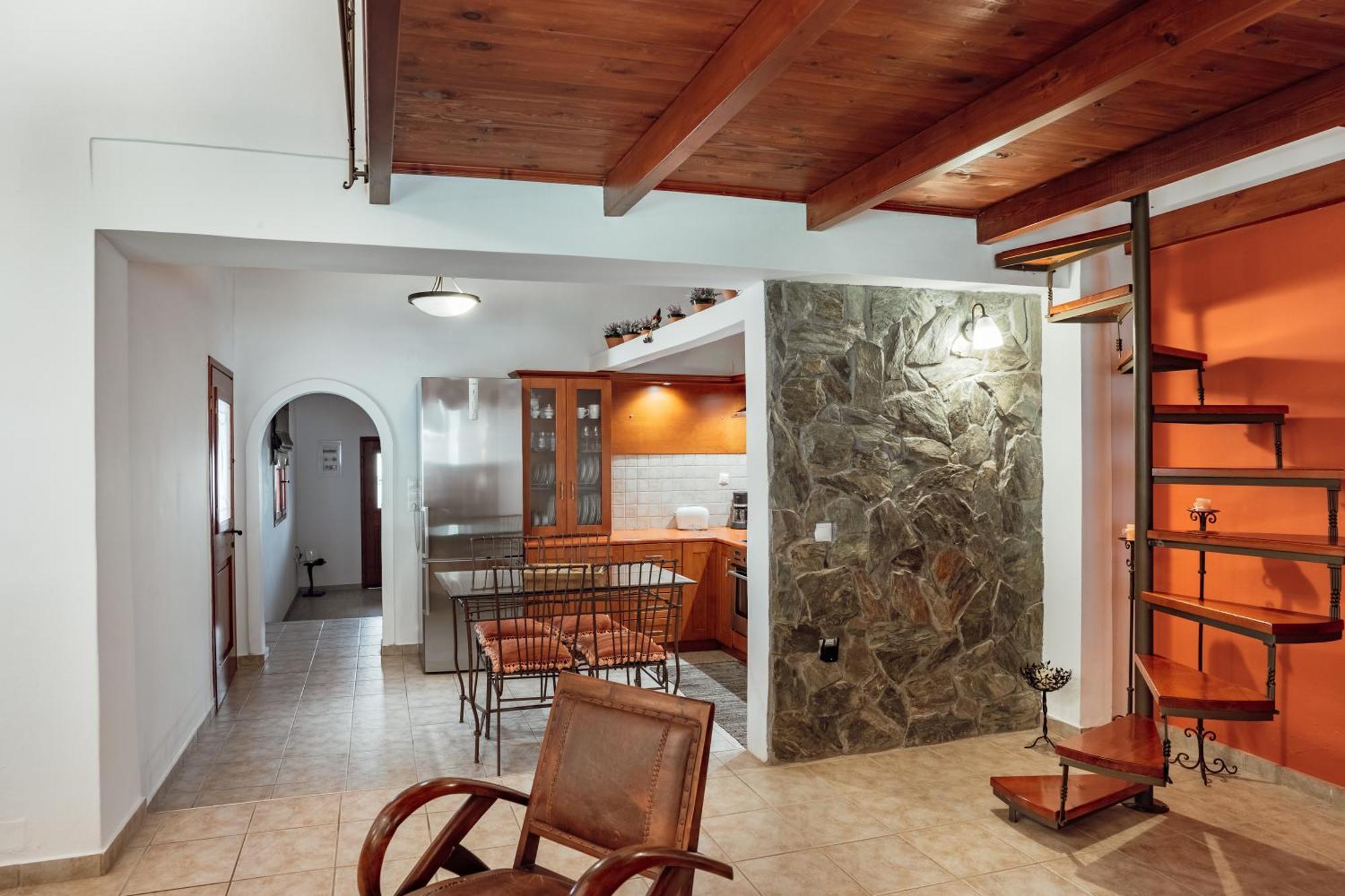 Dm Elegant And Charming Villa Foinikia  Экстерьер фото