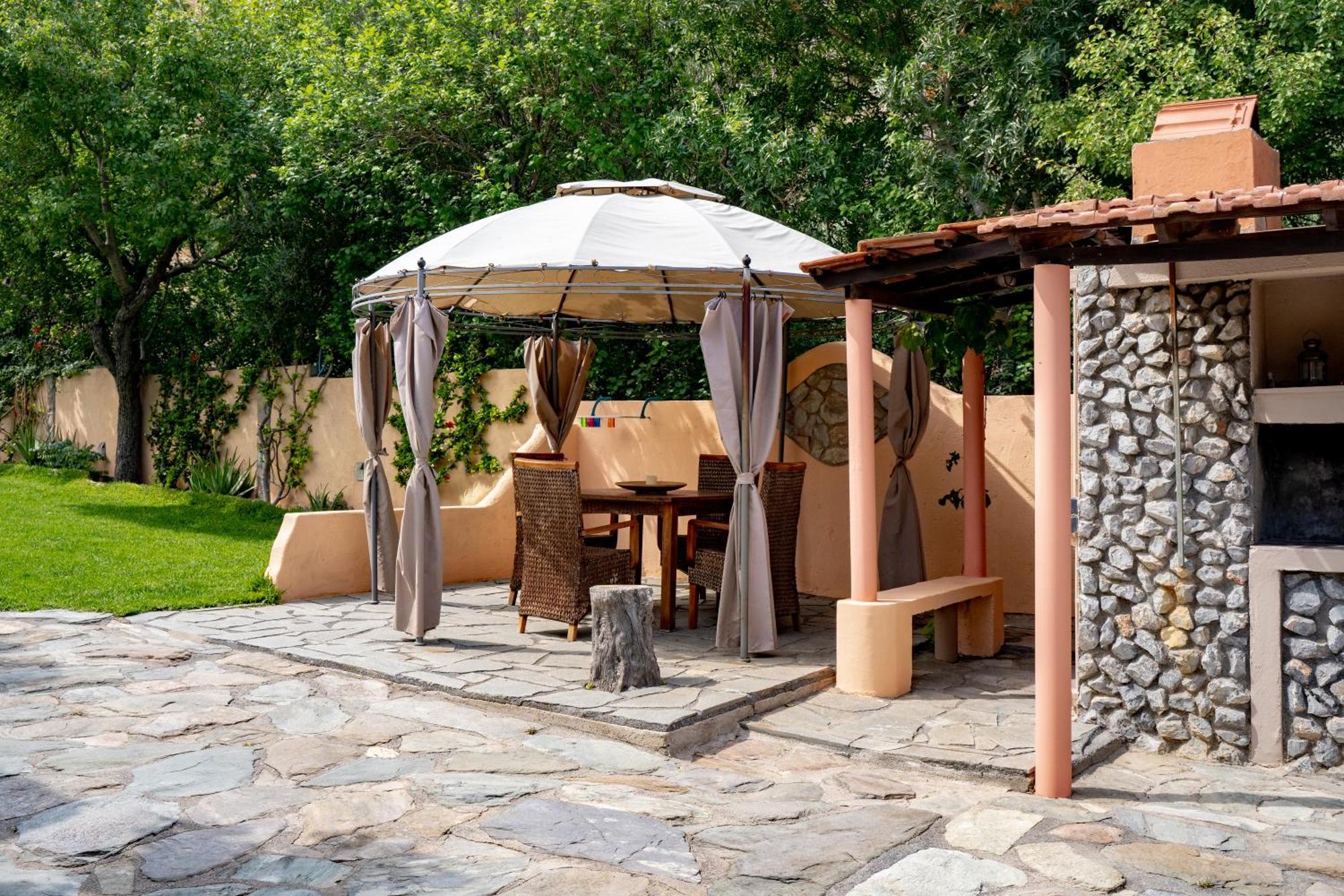 Dm Elegant And Charming Villa Foinikia  Экстерьер фото