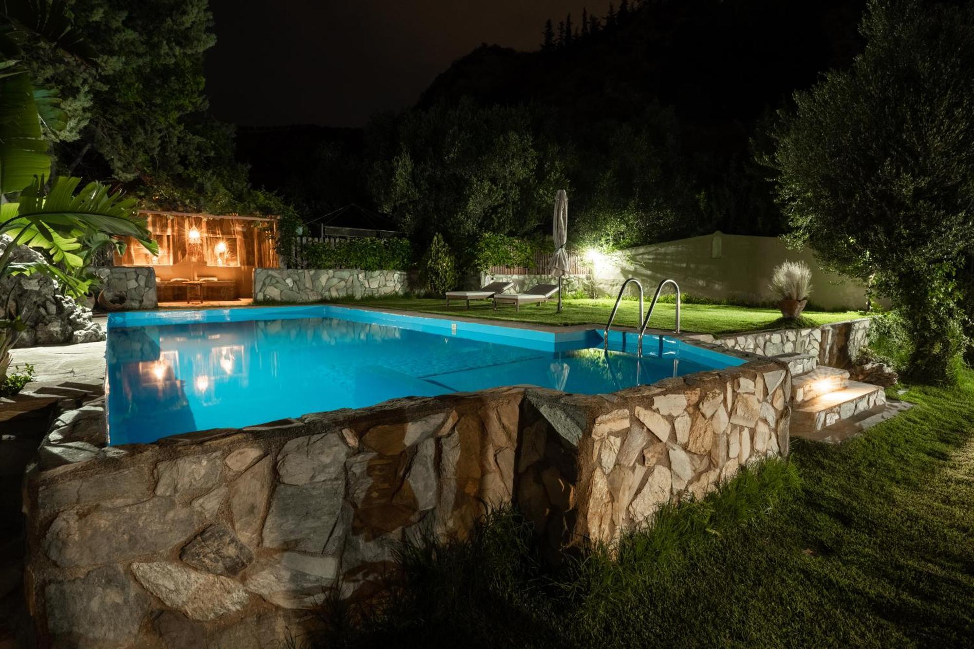 Dm Elegant And Charming Villa Foinikia  Экстерьер фото